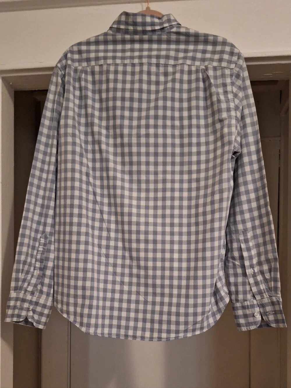 Women's Gray And White Gingham Button-Down Shirt